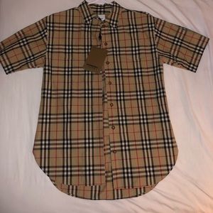 NWT BURBERRY Check Oversized Shirt (AUTHENTIC)